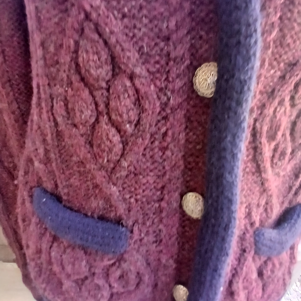 Lands' End Maroon 100% Shetland Wool Cable Knit Cardigan Sweate Fishermanr Sz S - Picture 3 of 8
